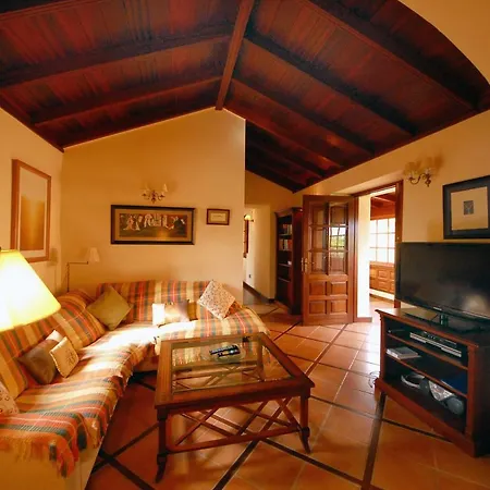 Hébergement de vacances Casa Strelizia - *