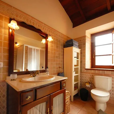 Hébergement de vacances Casa Strelizia - *