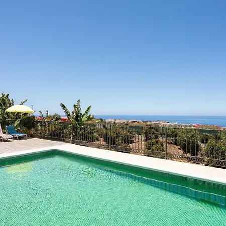 Holiday home Casa Strelizia -