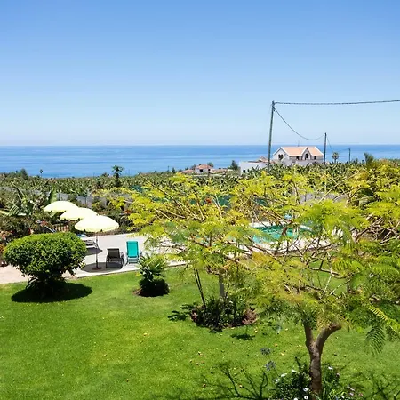 Hébergement de vacances Casa Strelizia - *